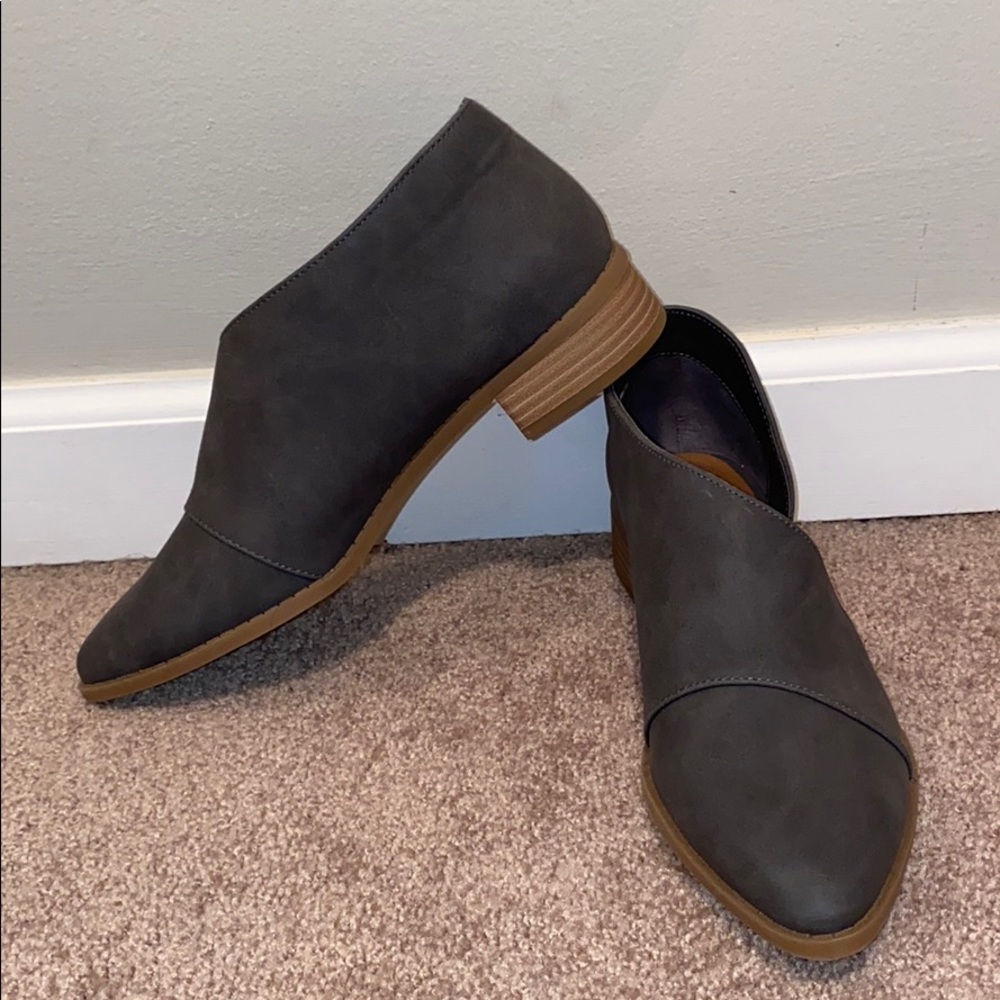 ❄️Universal Thread Size 6 Flats❄️ - Picture 3 of 3